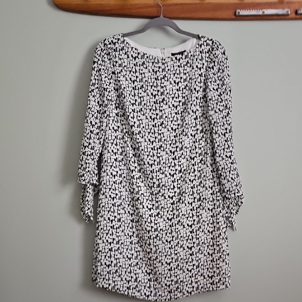 Tahari Black And White Dress, Like New, Size 2